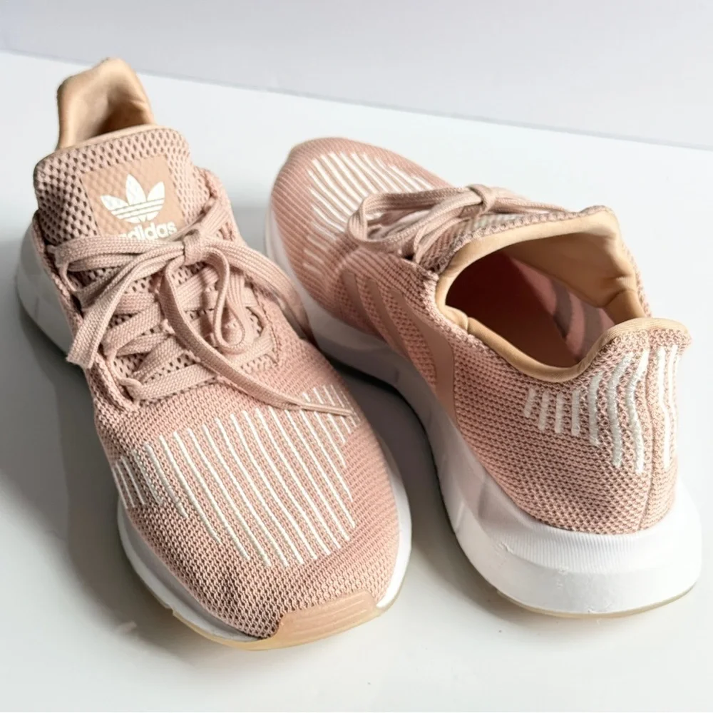 Adidas Swift Run Sneakers Size 8
